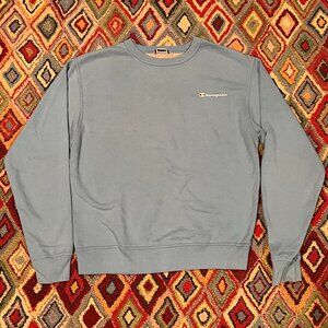 Champion Light Blue Crewneck Sweatshirt - Size M (Minor Sleeve Stain)